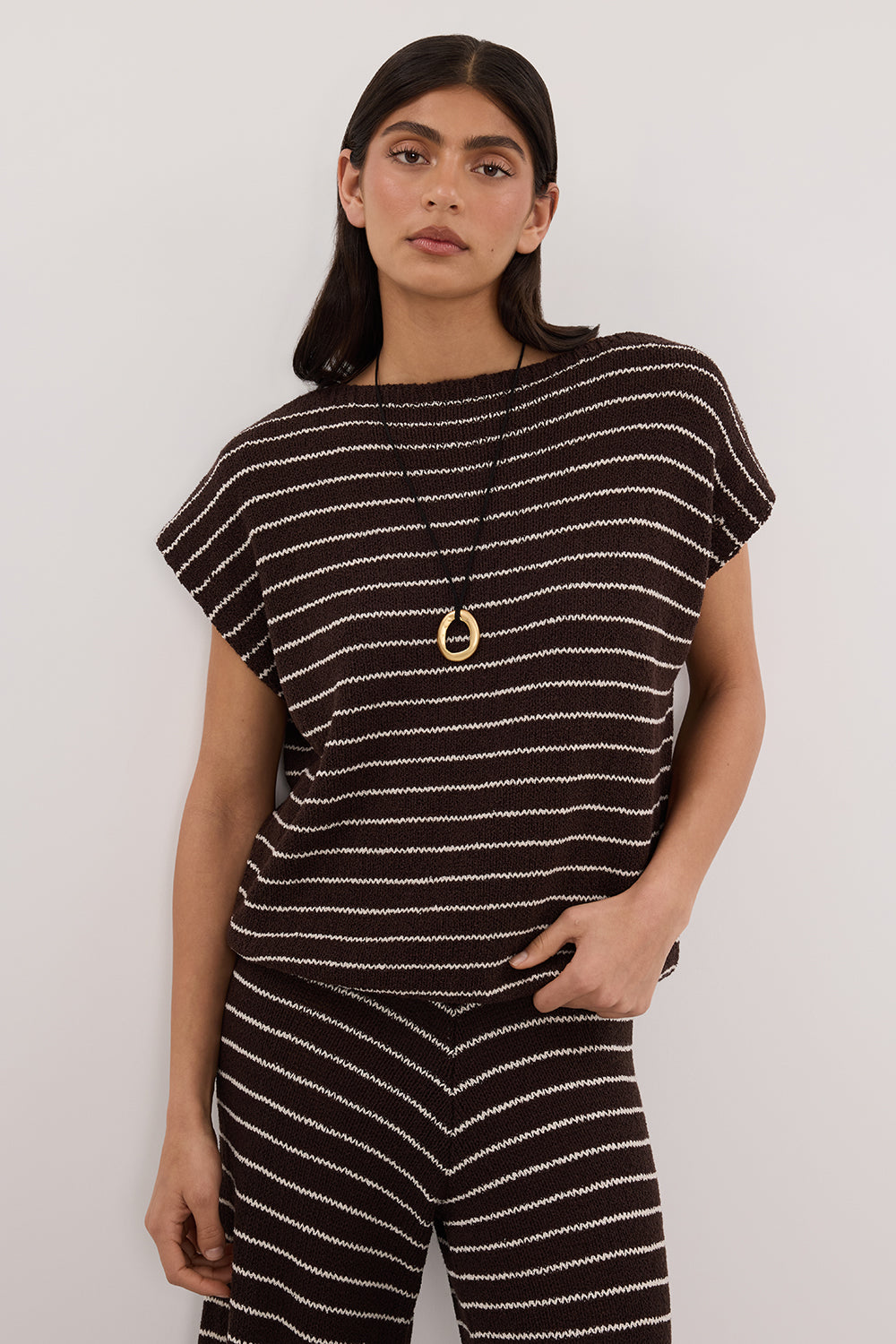ASPEN CHOC STRIPE KNIT TOP