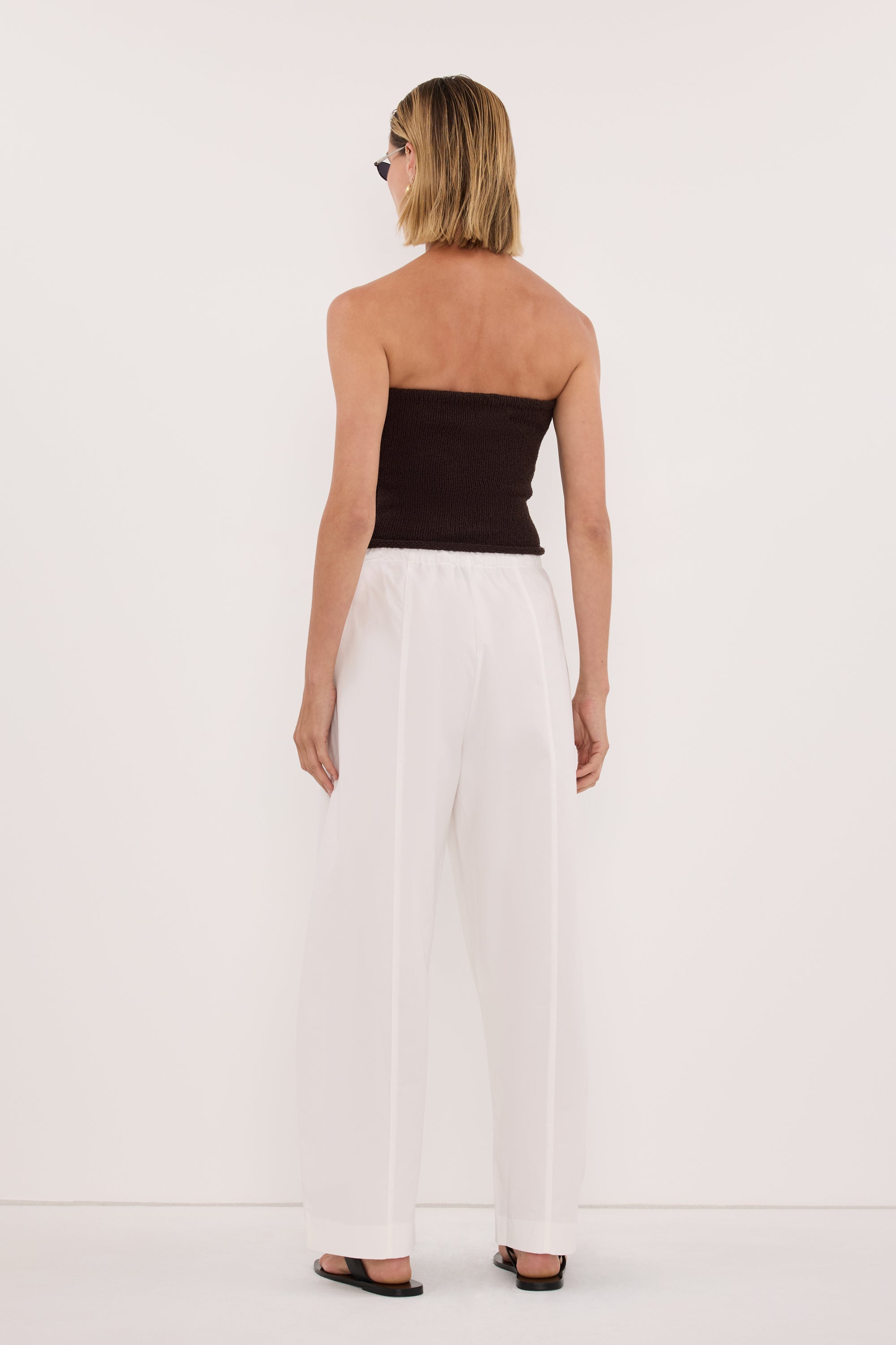 KARA CHOC STRAPLESS BANDEAU KNIT TOP