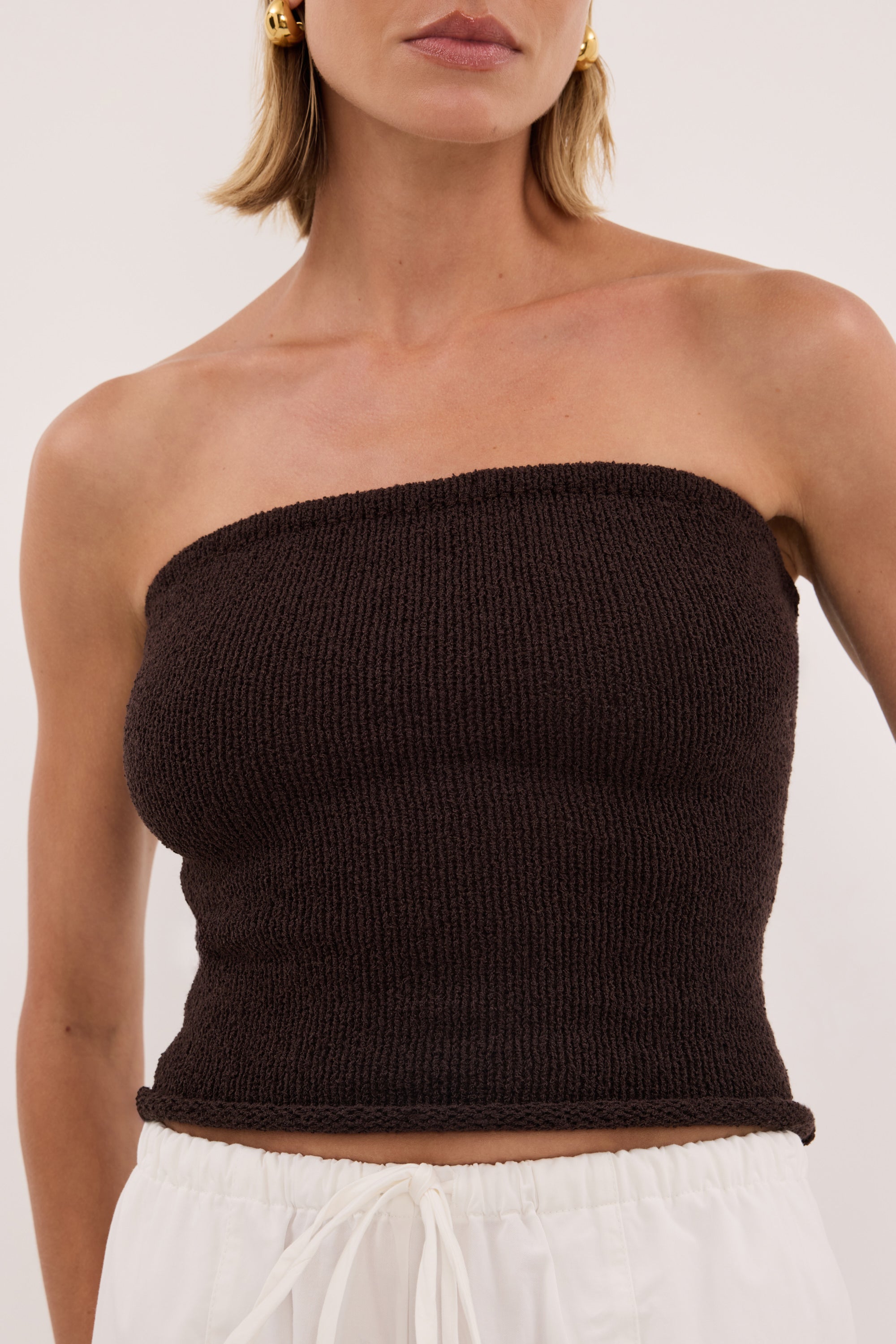 KARA CHOC STRAPLESS BANDEAU KNIT TOP