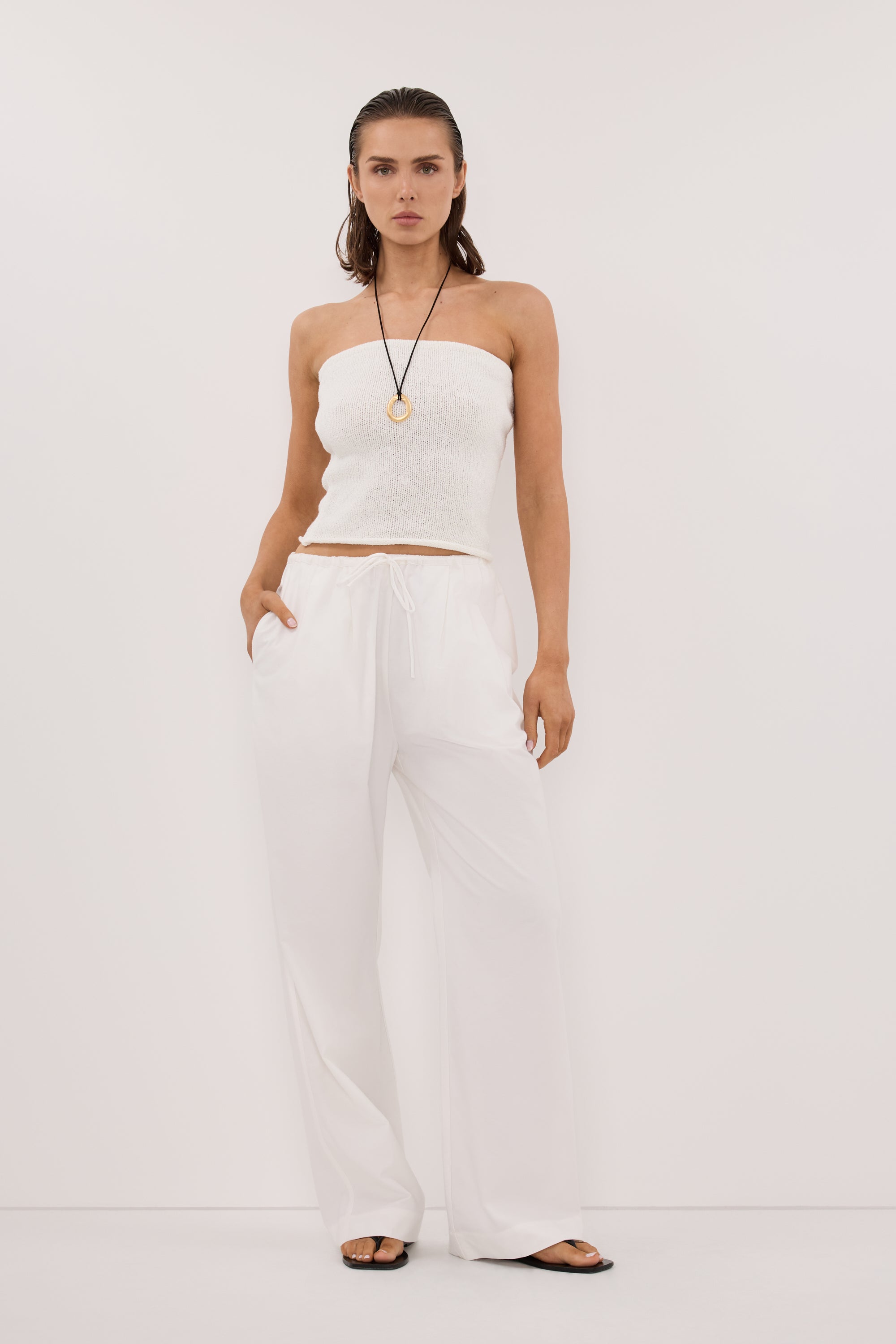 KARA OFF WHITE STRAPLESS BANDEAU KNIT TOP
