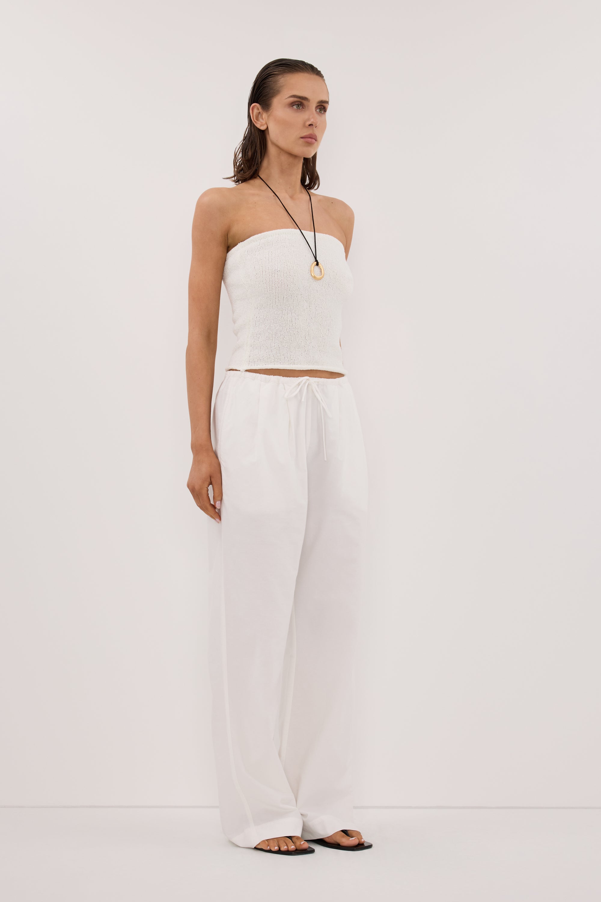 KARA OFF WHITE STRAPLESS BANDEAU KNIT TOP