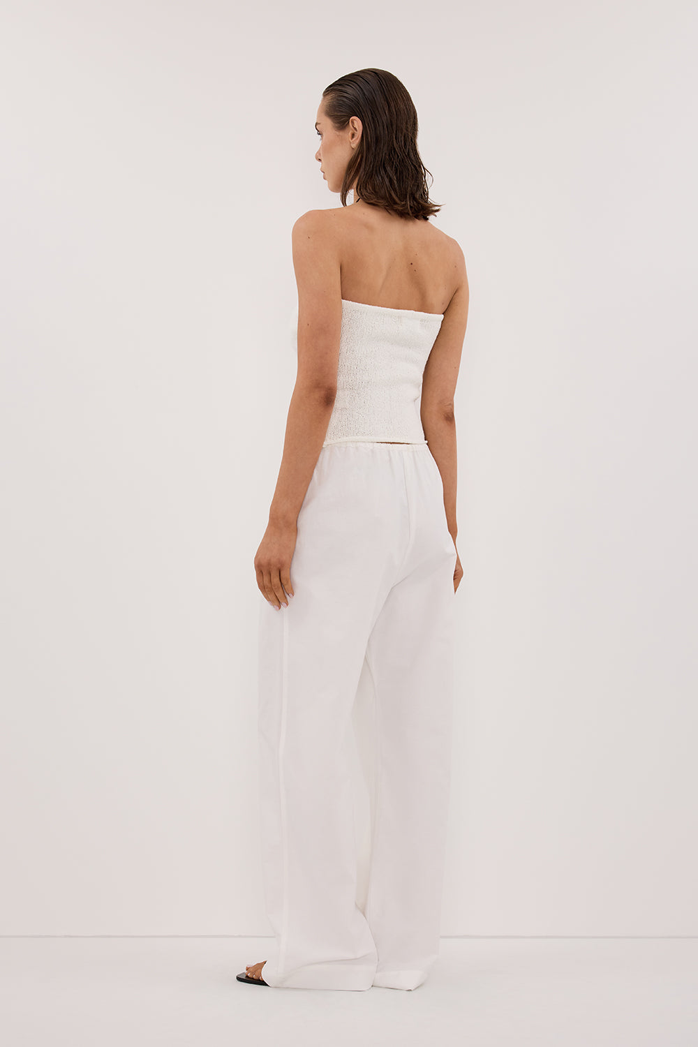 KARA OFF WHITE STRAPLESS BANDEAU KNIT TOP