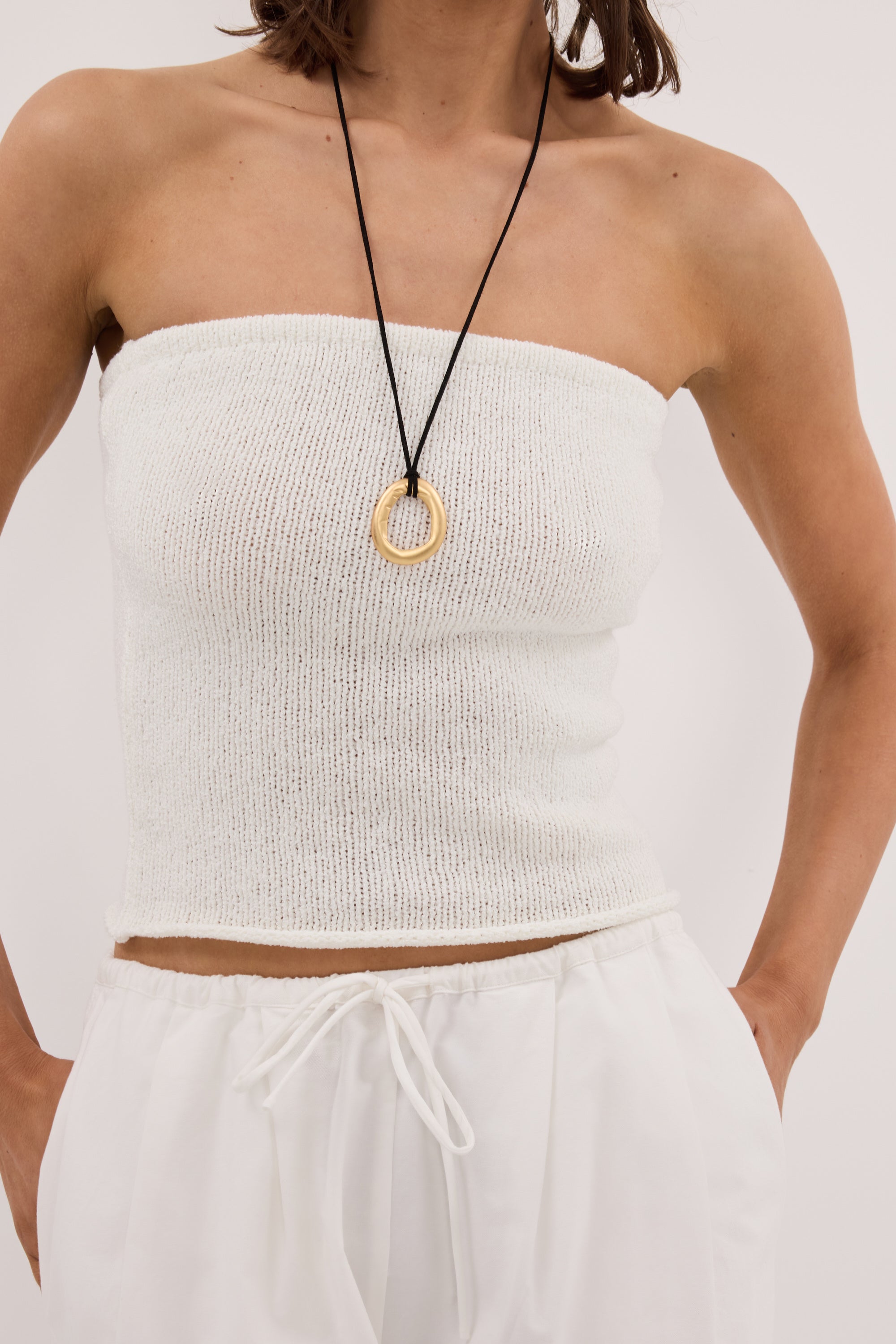 KARA OFF WHITE STRAPLESS BANDEAU KNIT TOP