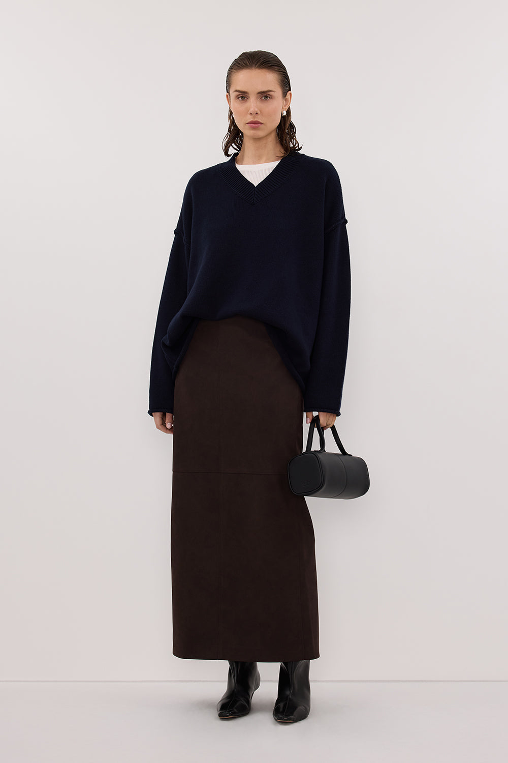 FLINT INK V NECK KNIT JUMPER