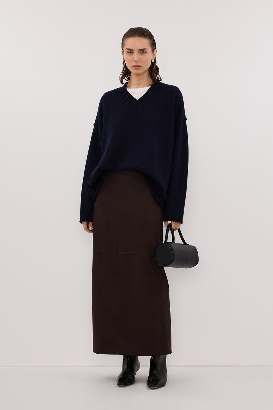 FLINT INK V NECK KNIT JUMPER