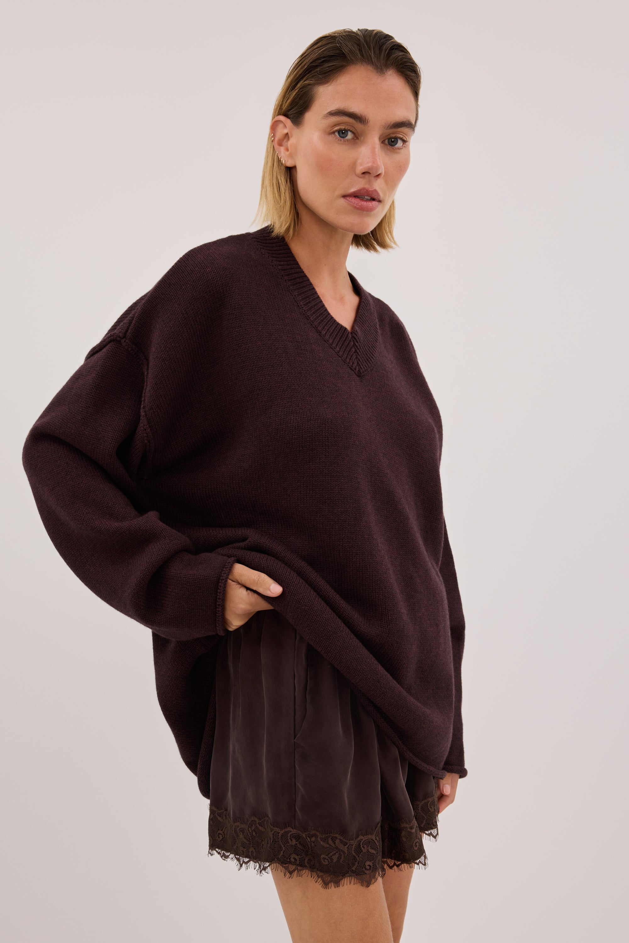 FLINT PLUM V NECK KNIT JUMPER