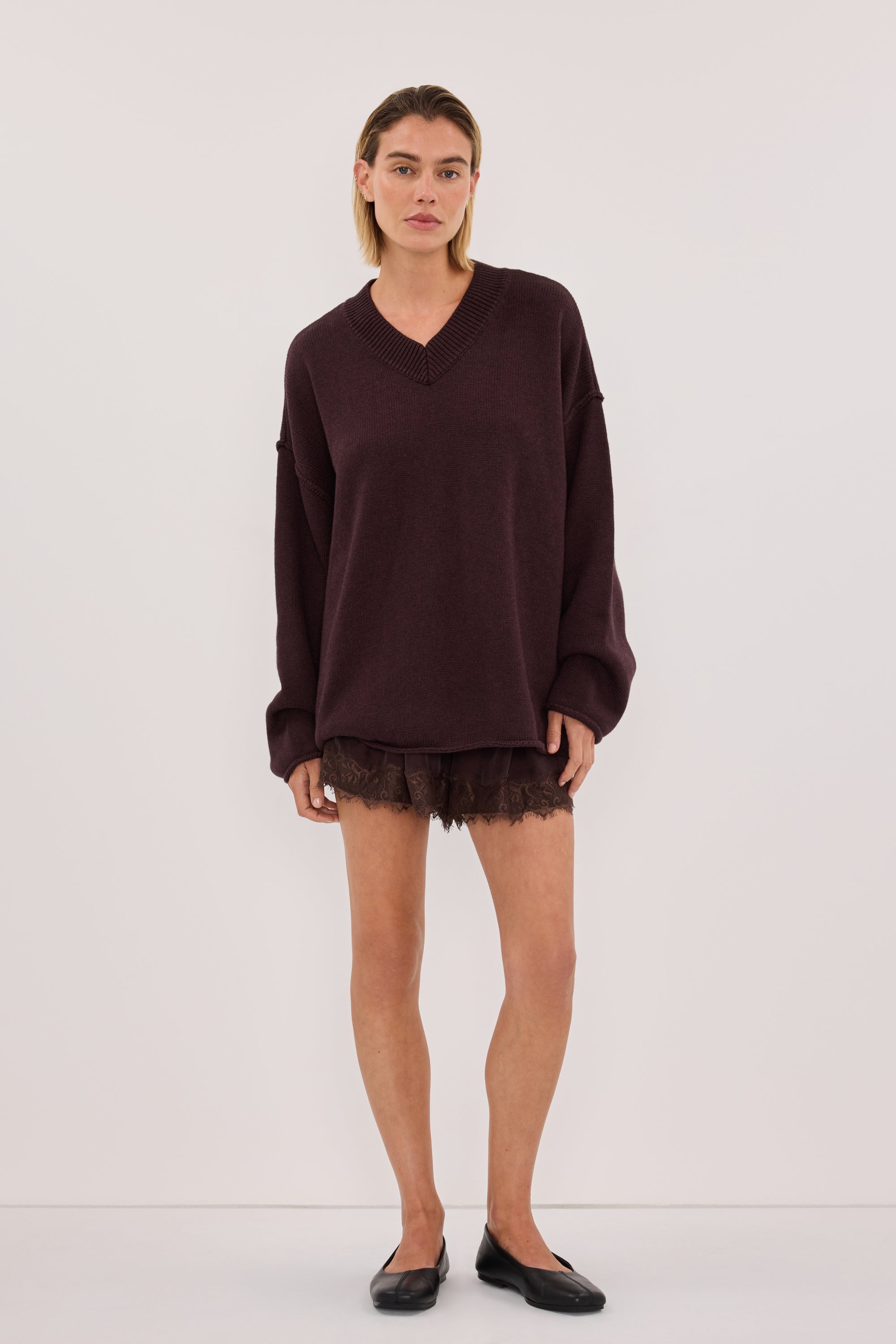 FLINT PLUM V NECK KNIT JUMPER