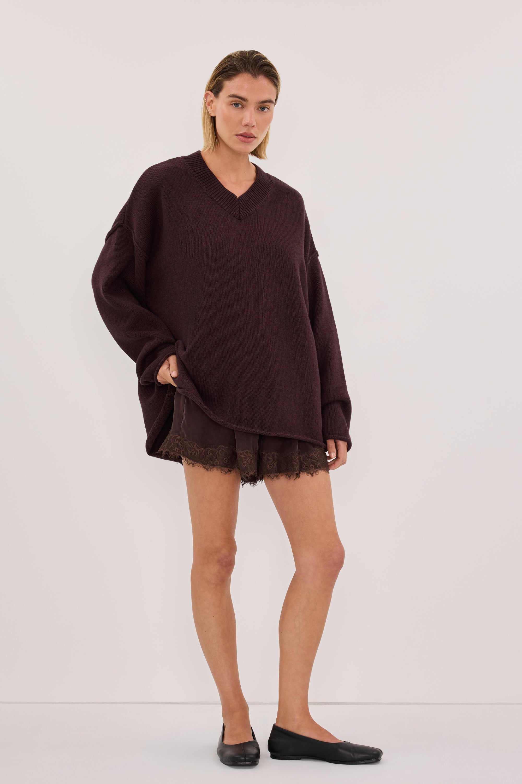 FLINT PLUM V NECK KNIT JUMPER