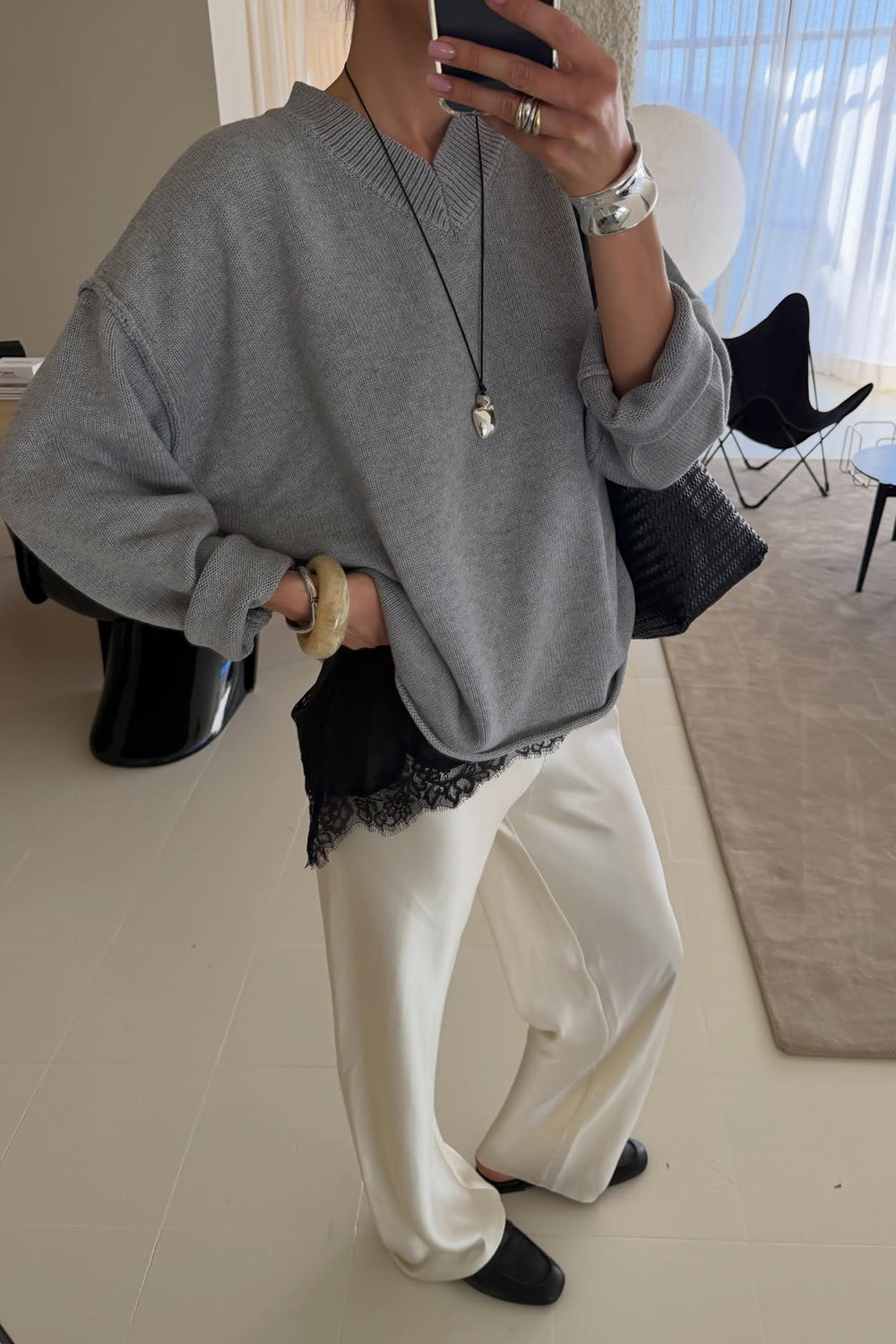 FLINT SILVER V NECK KNIT JUMPER