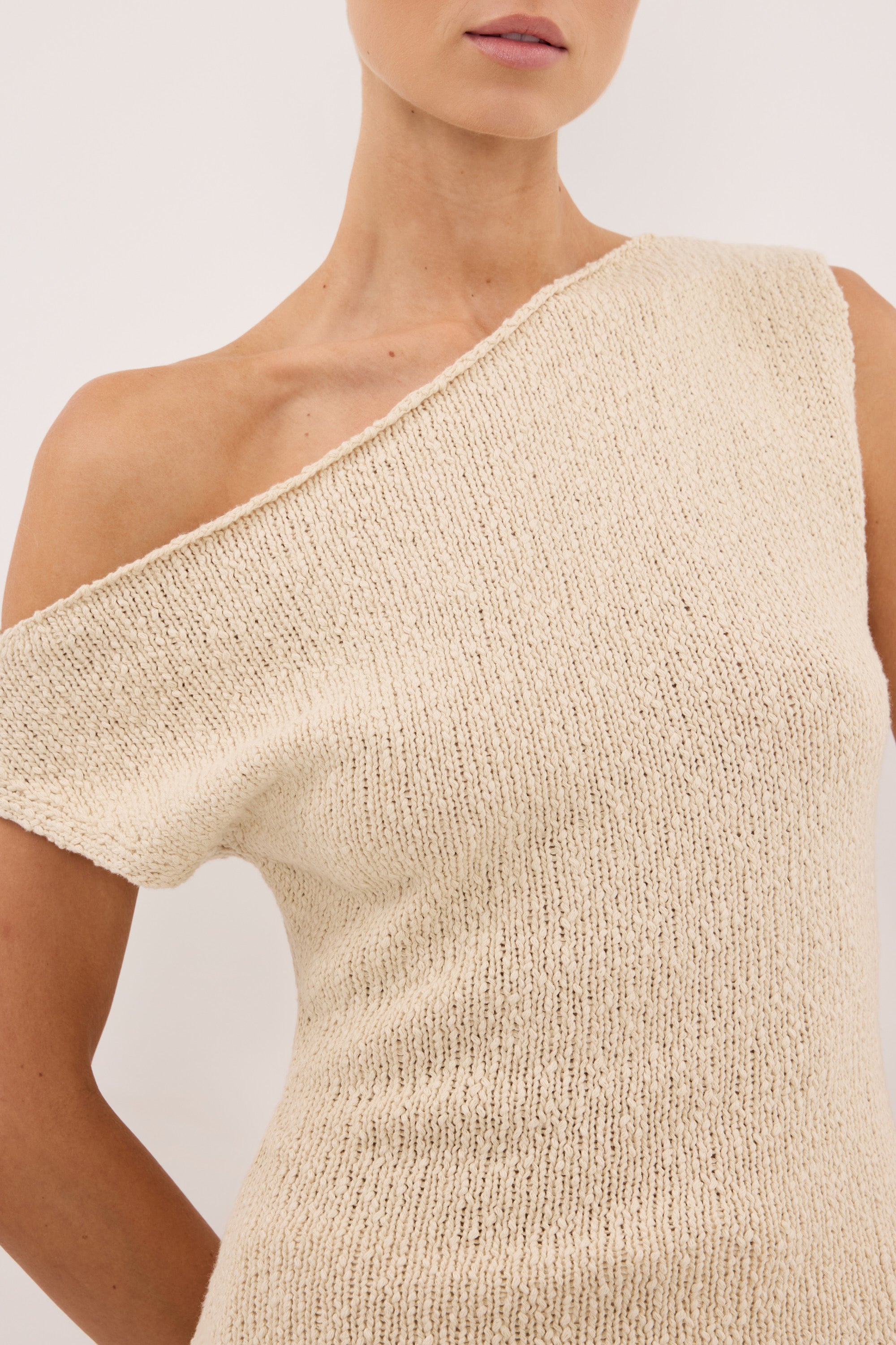 DINA NATURAL COTTON ASYM KNIT TOP
