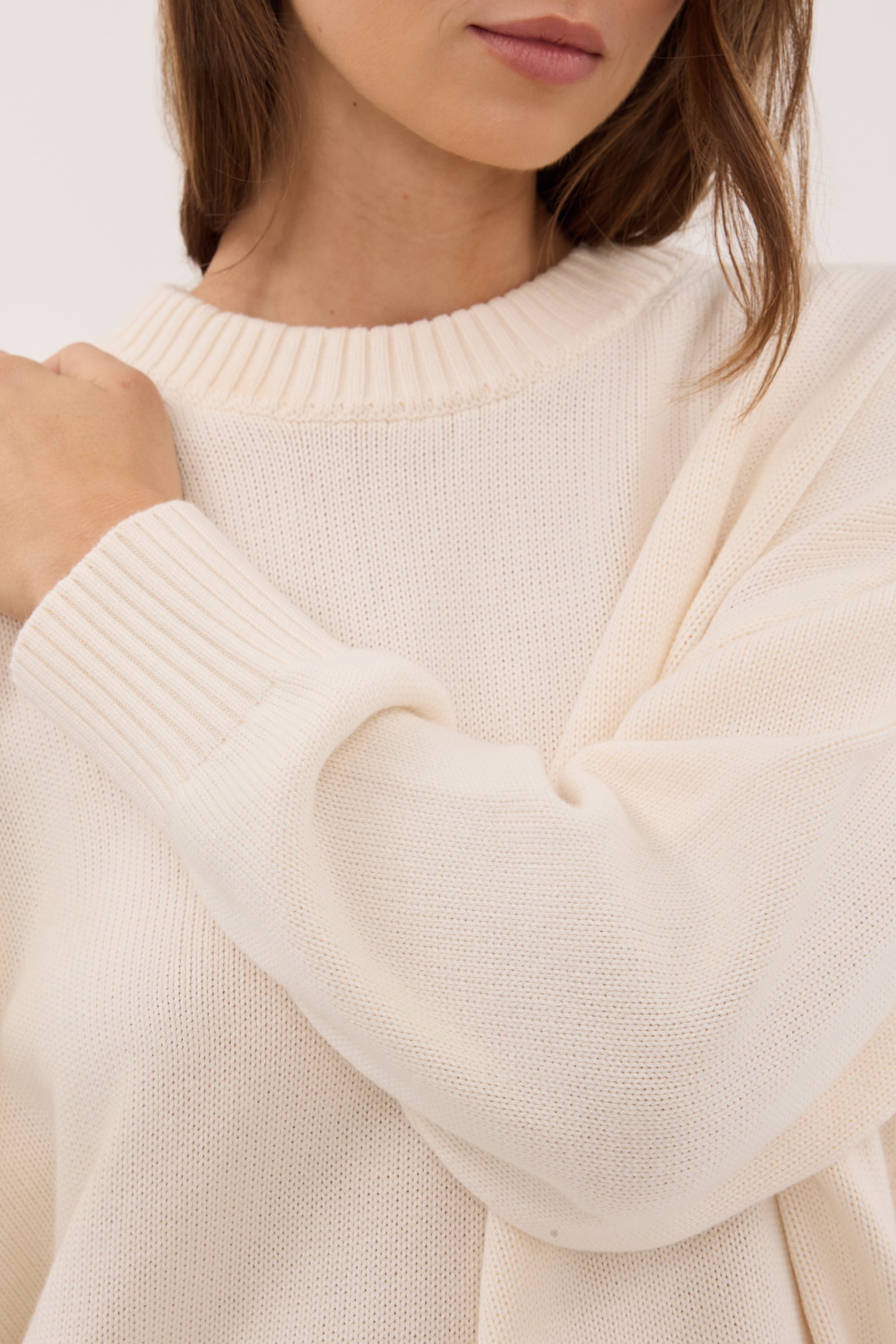 MILA CREAM CREW NECK JUMPER – DISSH