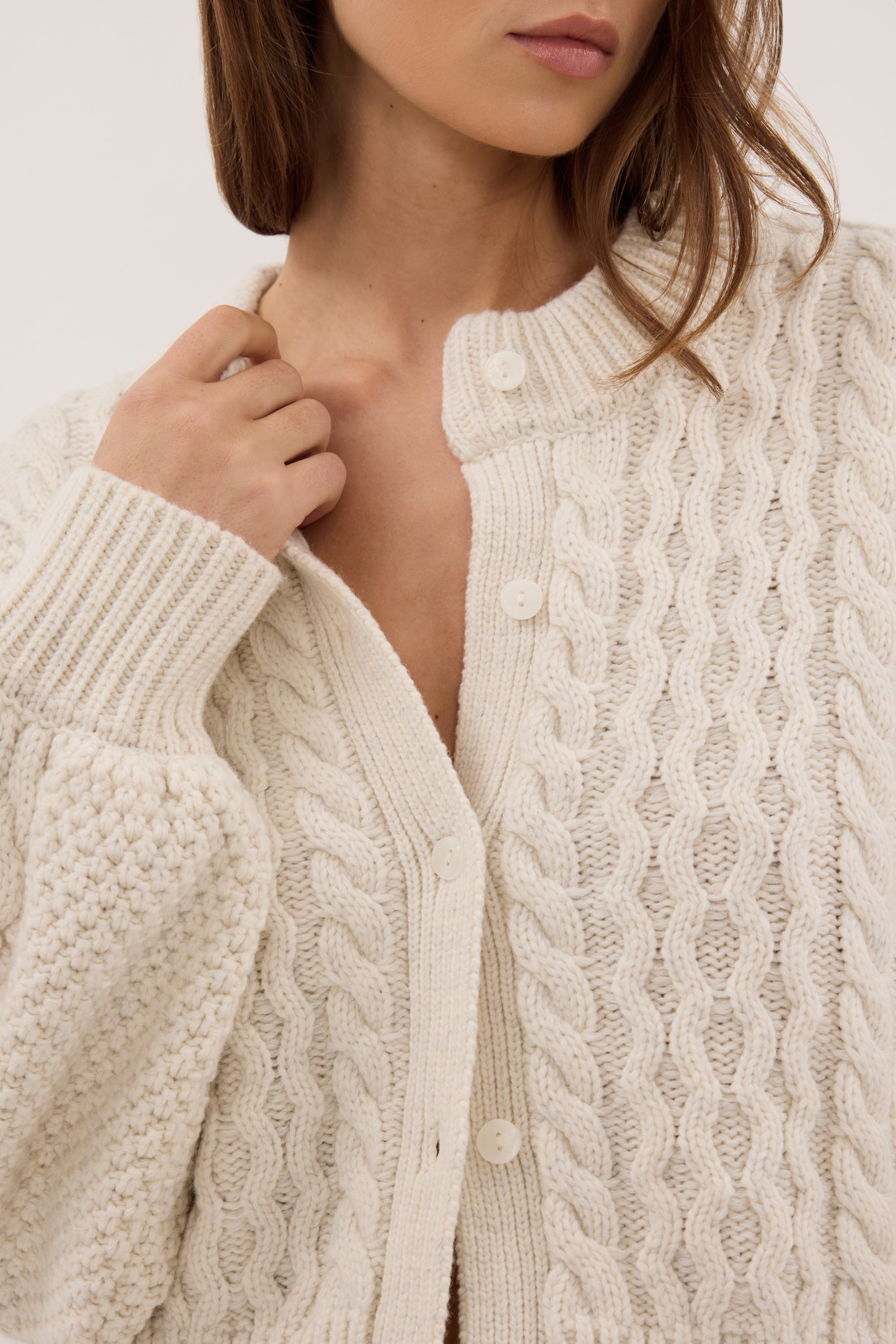 CARMEN IVORY CABLE KNIT CARDIGAN – DISSH