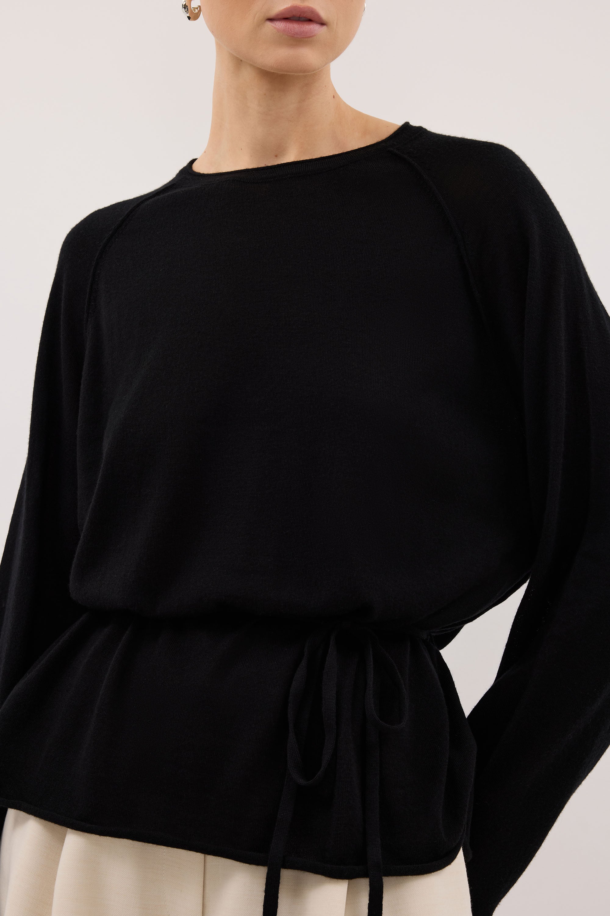 DUKE BLACK MERINO SLEEVED TOP – DISSH