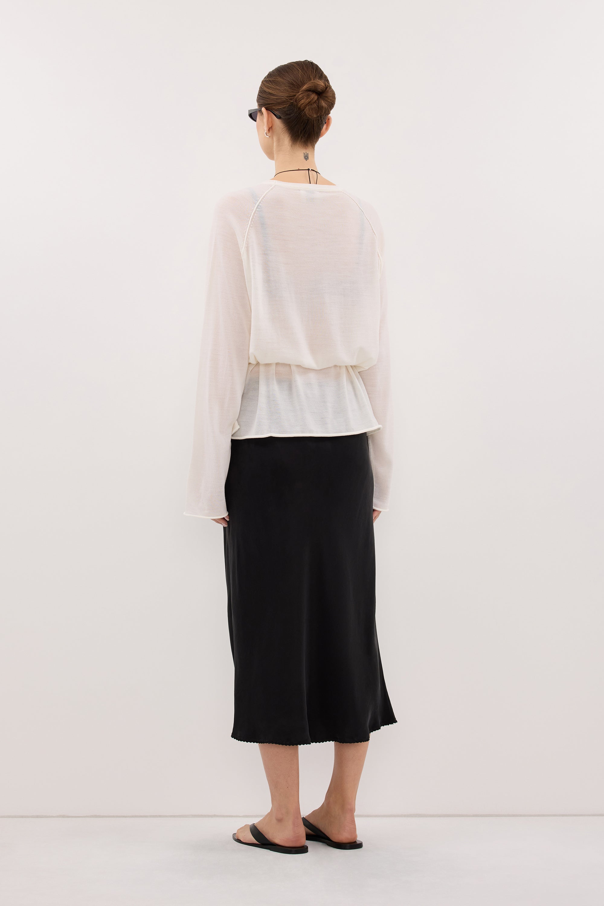 DUKE OFF WHITE TIE MERINO KNIT TOP