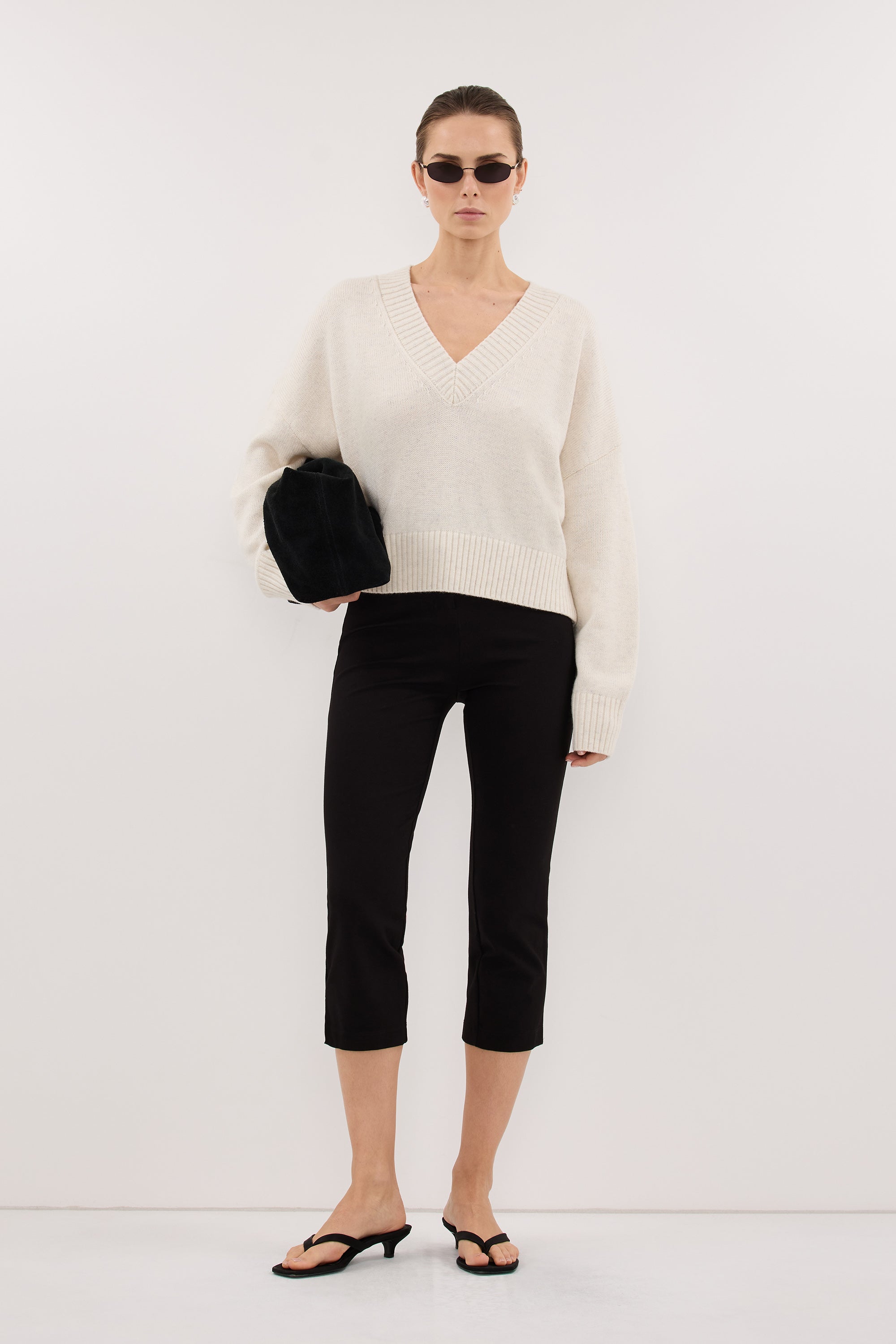 ZELLA IVORY V NECK KNIT JUMPER