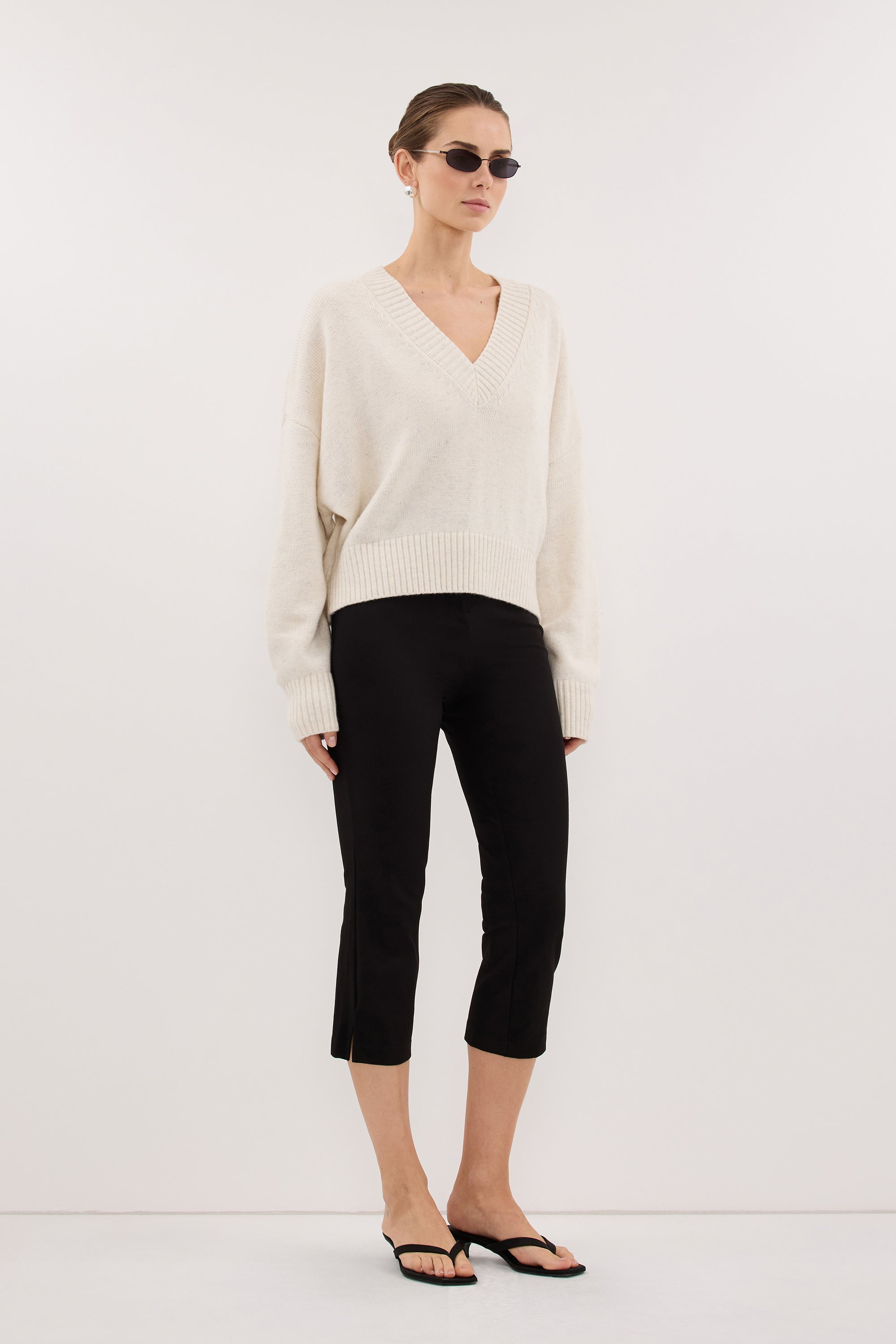 ZELLA IVORY V NECK KNIT JUMPER