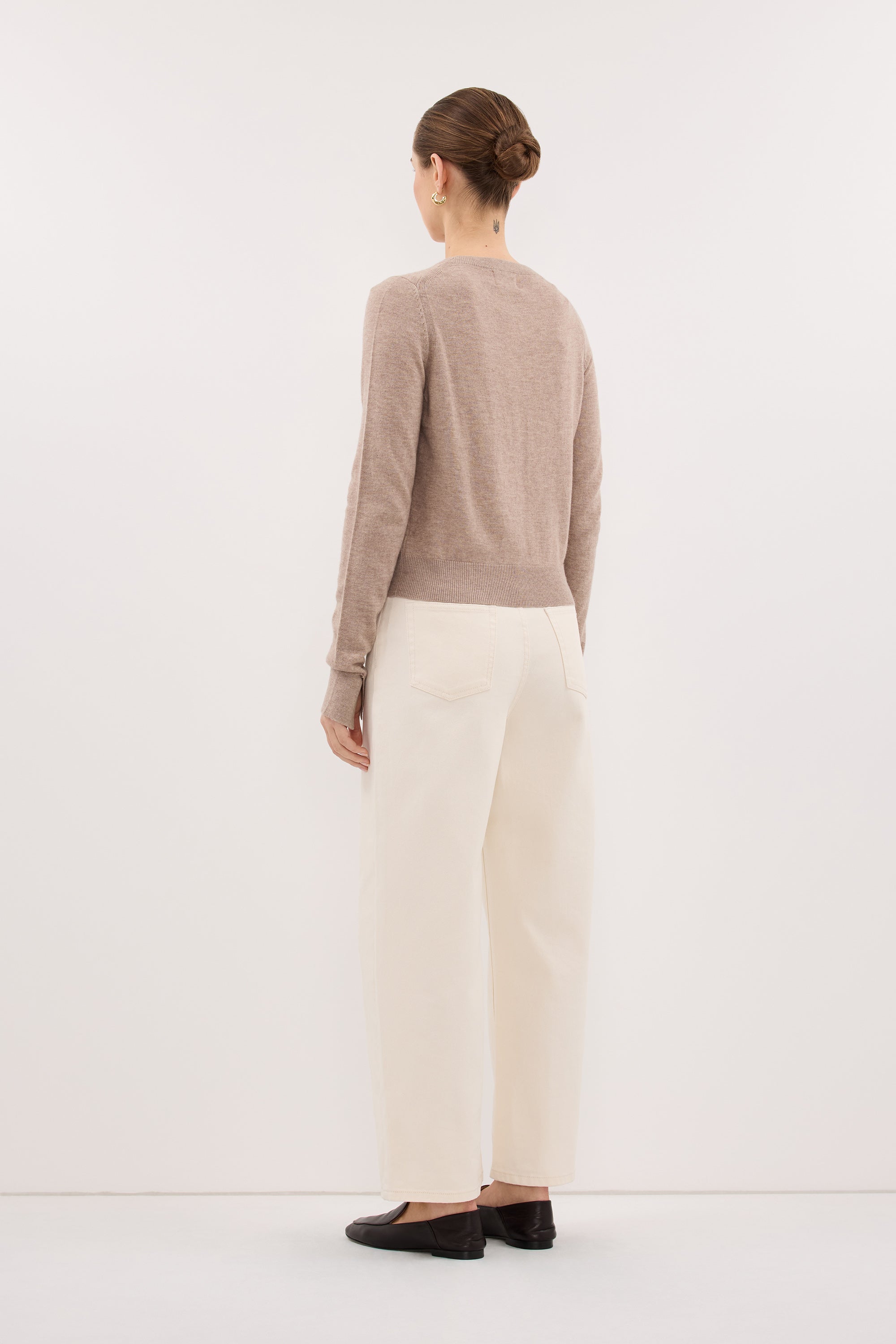 LIVIA OAT MARLE KNIT V NECK JUMPER