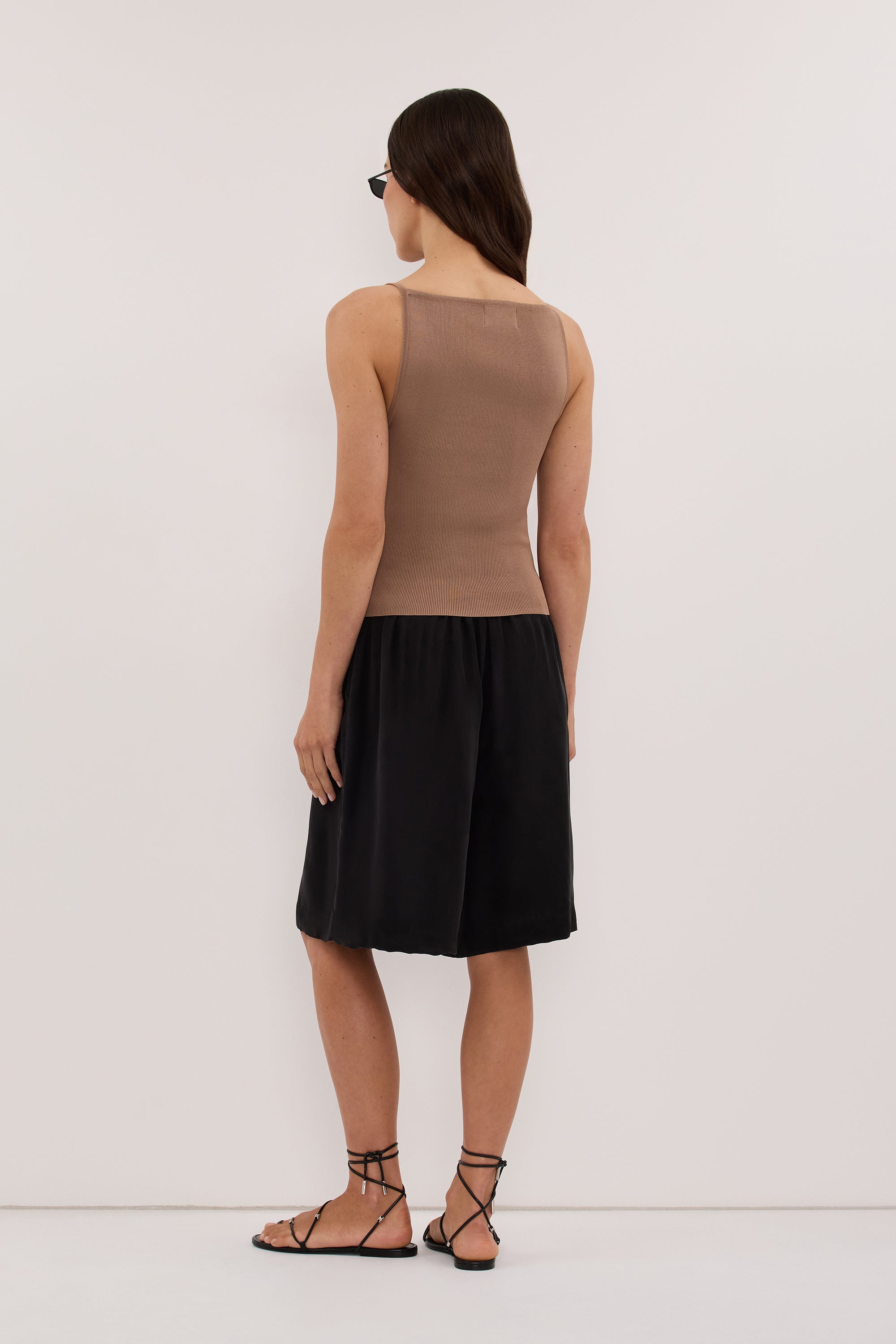 VIREYA CAMEL BOAT NECK KNIT TOP