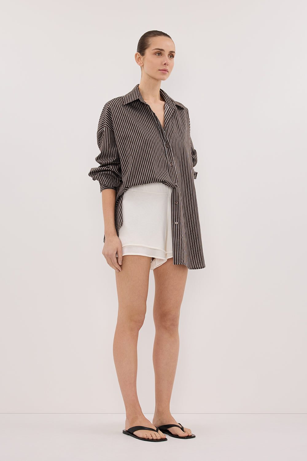 MIRA WHITE DOUBLE LAYER SHORT