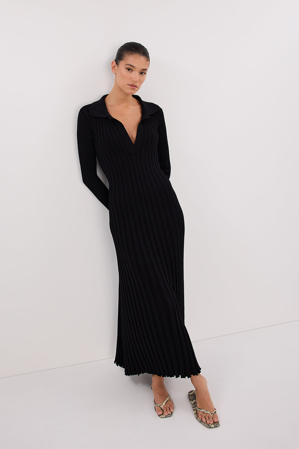 HAL BLACK LONG SLEEVE MIDI DRESS – DISSH