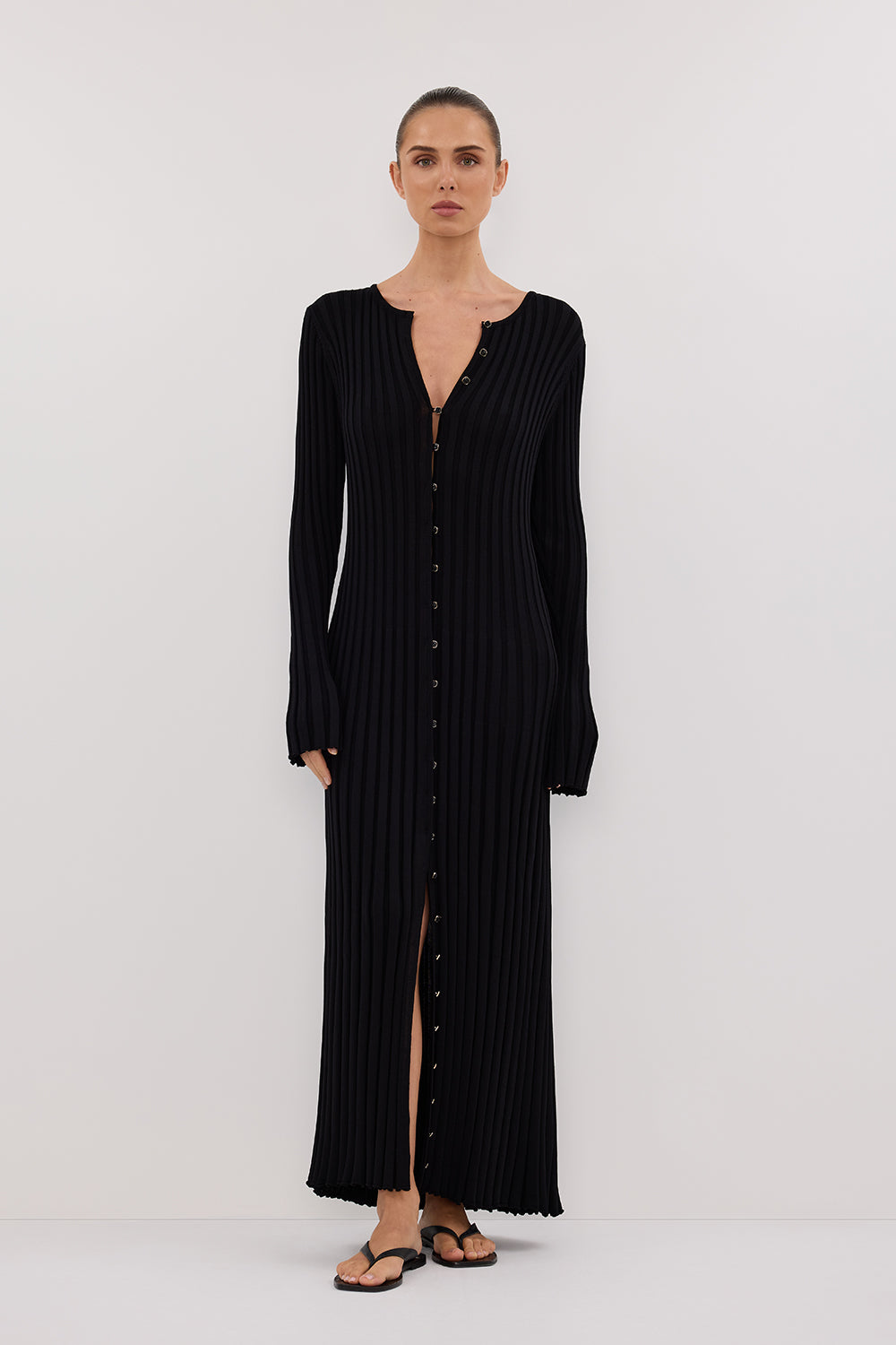 ALI BLACK SLEEVED KNIT MIDI DRESS – DISSH