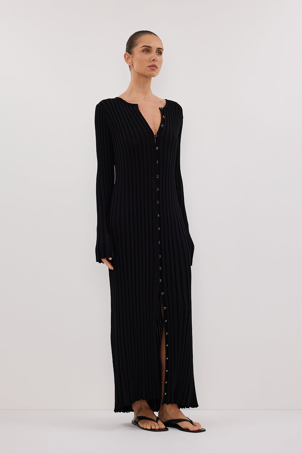 ALI BLACK SLEEVED KNIT MIDI DRESS DISSH ALI BLACK SLEEVED KNIT MIDI DRESS DISSH