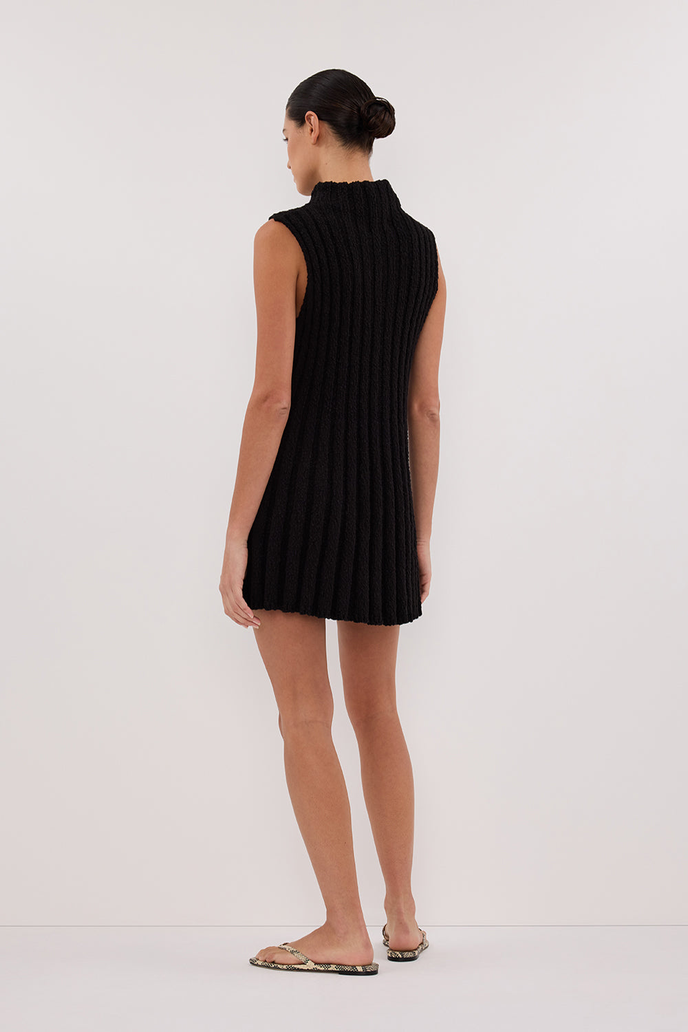 VERO BLACK KNIT MINI DRESS