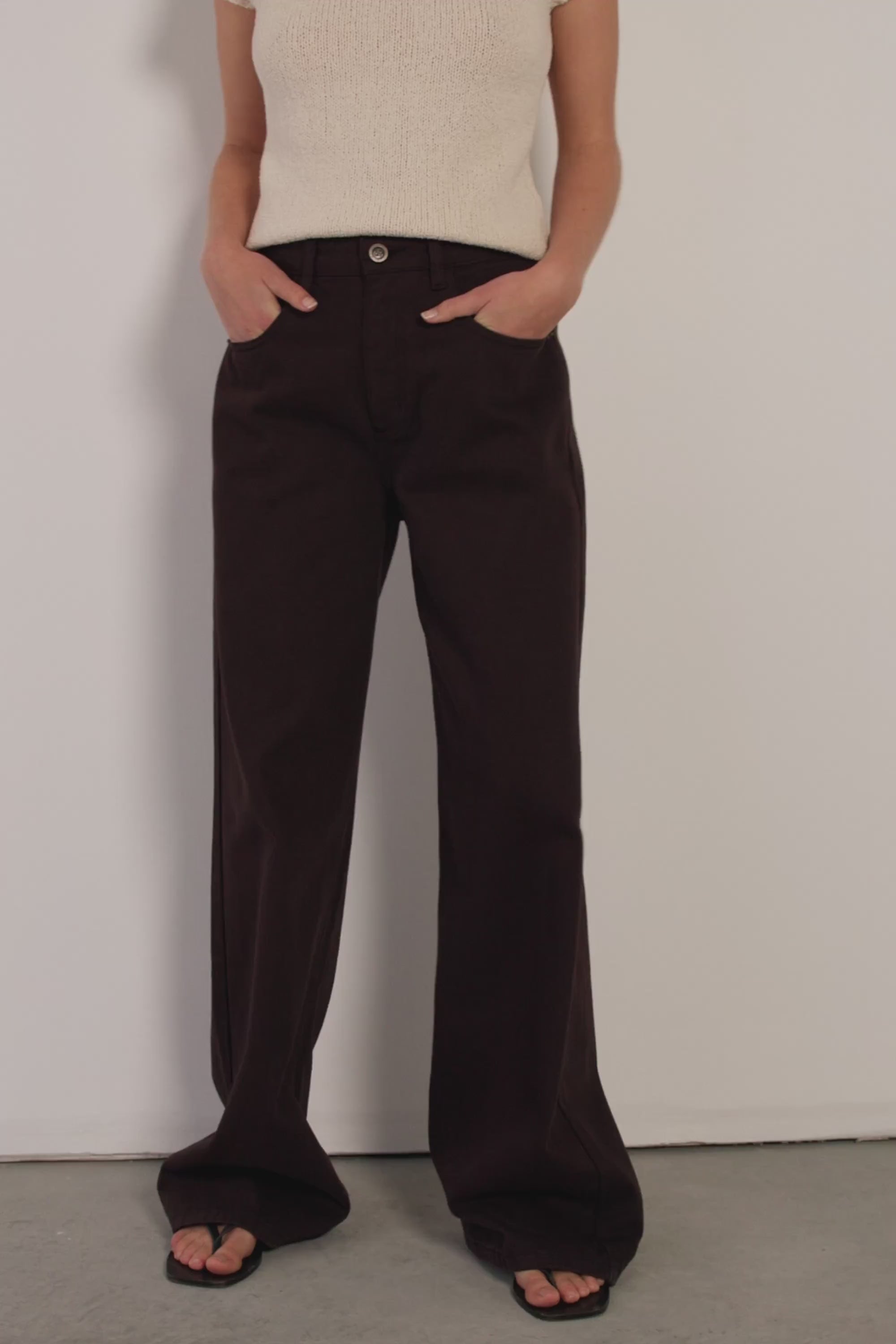 REAGAN 2.0 BURNT CHOC TALL SLOUCHY JEAN – DISSH