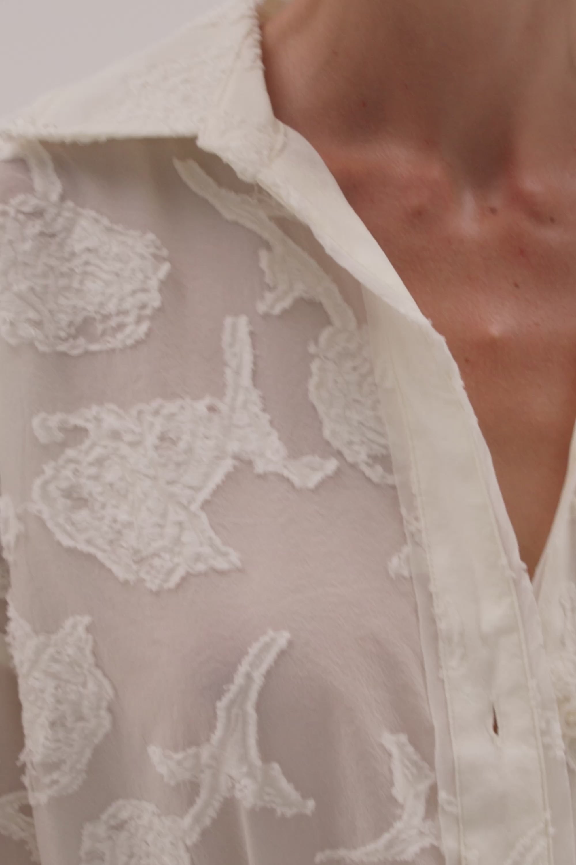 AZALEA OFF WHITE JACQUARD SHIRT – DISSH