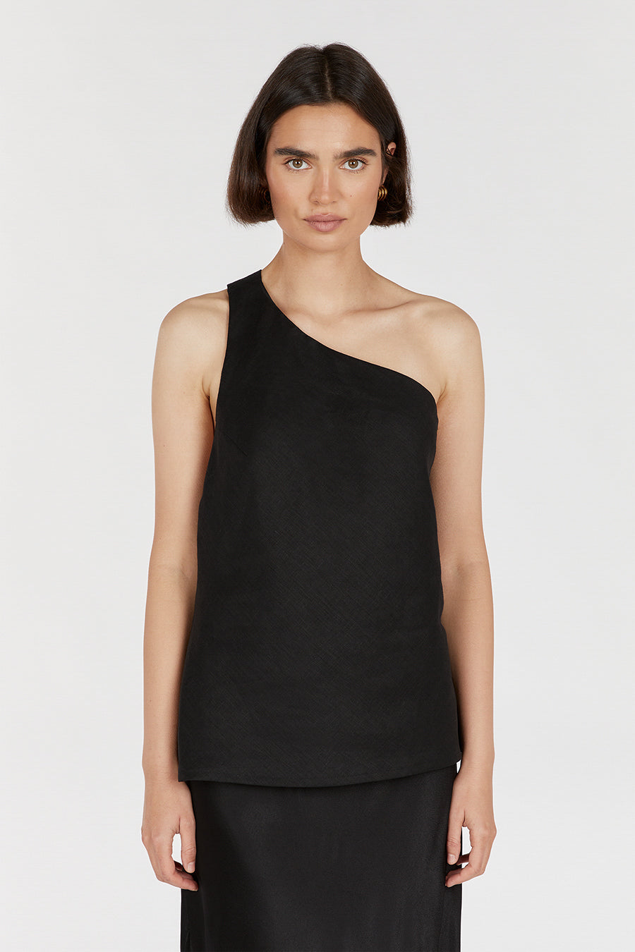 ADDISON BLACK LINEN ASYMMETRIC TOP