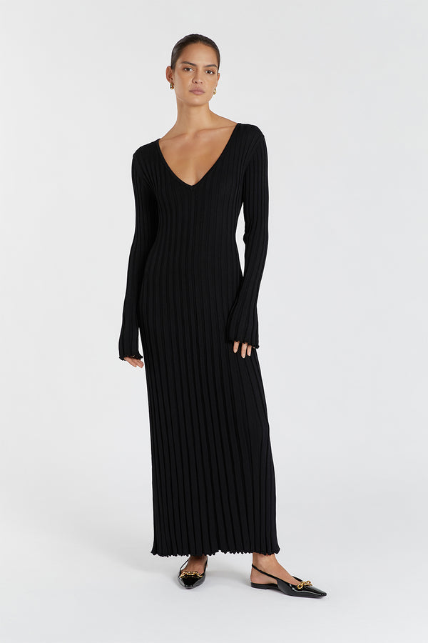 black maxi dress with sleeves