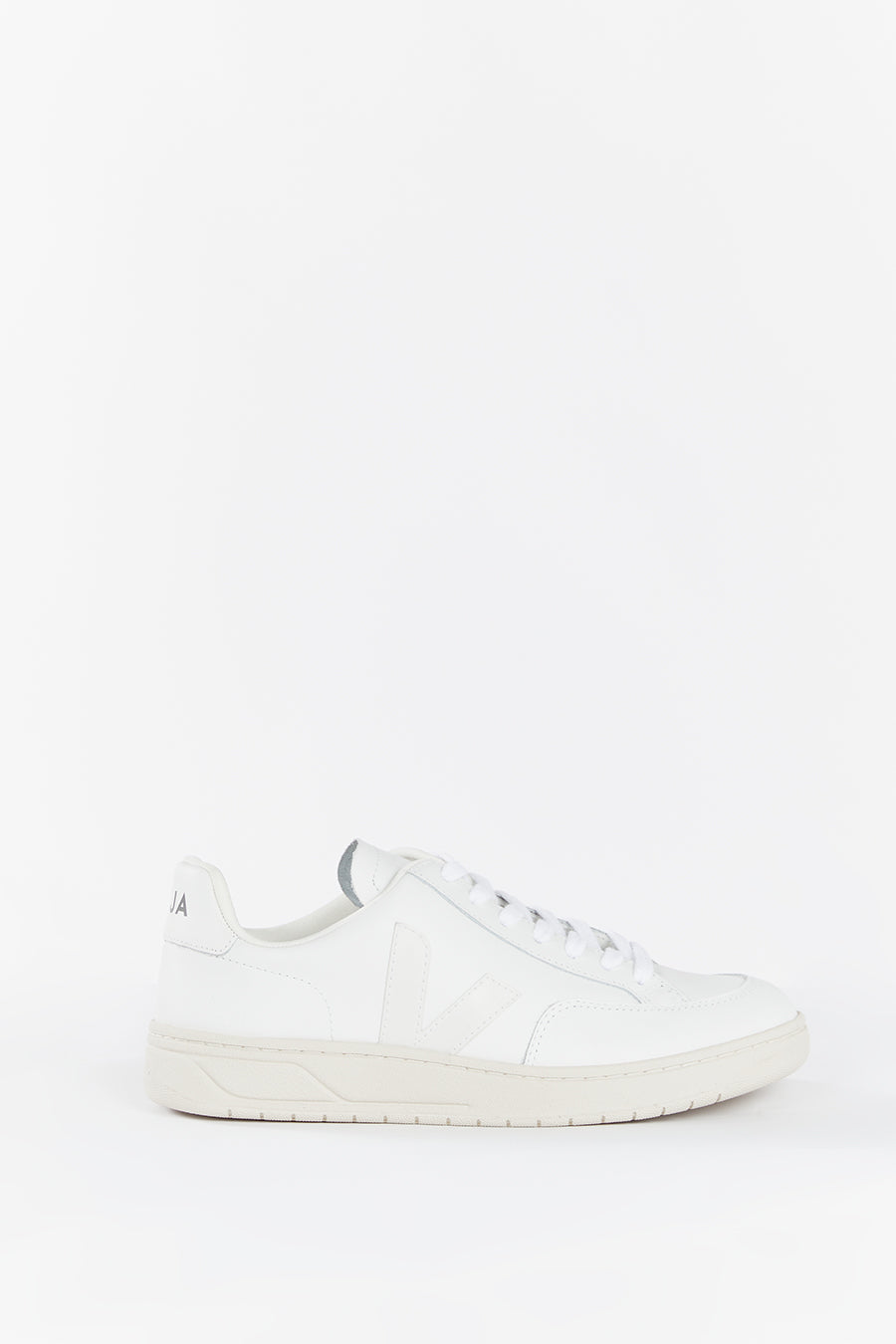 VEJA V-12 LEATHER EXTRA WHITE | Dissh